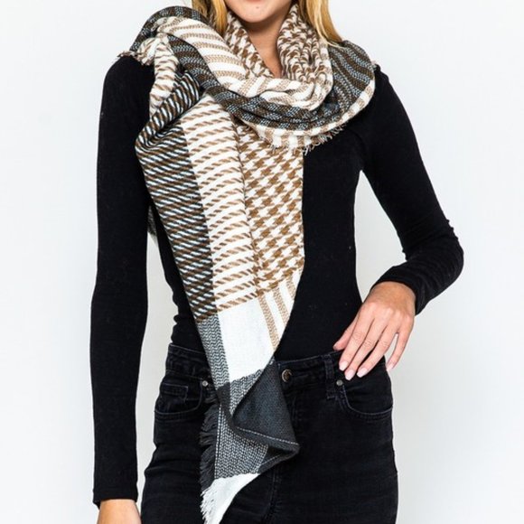 Accessories - Houndstooth Plaid Triangle Scarf, Tan/Black/White